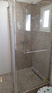 Septembre 2016 - Transformation d'une douche maçonnée en douche italienne. RSConstruction 000.jpg
